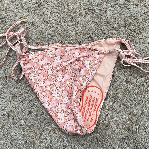 Pink Floral Bikini - Picture 6 of 6